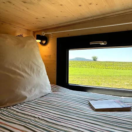 La Tiny House Des Vignes Du Chateau De Vauclaire בית כפרי