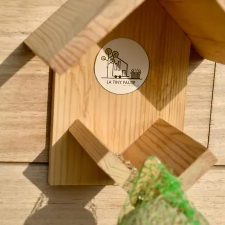 La Tiny House Des Vignes Du Chateau De Vauclaire בית כפרי *